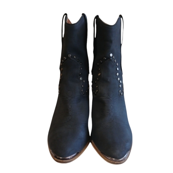 Pandora Women's Black Studded Western Boot size 8 - Picture 3 of 10